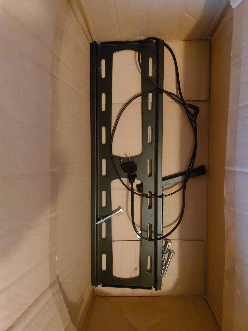 Televisão Plasma LG ( Polegada 50" ) c/ suporte para colocação na pare