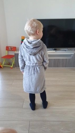 Szlafrok nowy 1-2 lat
