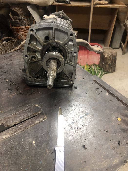 Коробка передач до ВАЗ 2101. ( вживана)