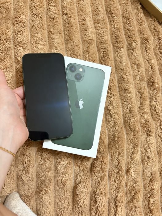Продам  iphone 13