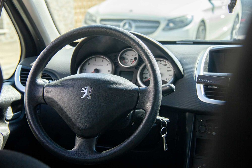 Peugeot 207 SW 1.4 VTI