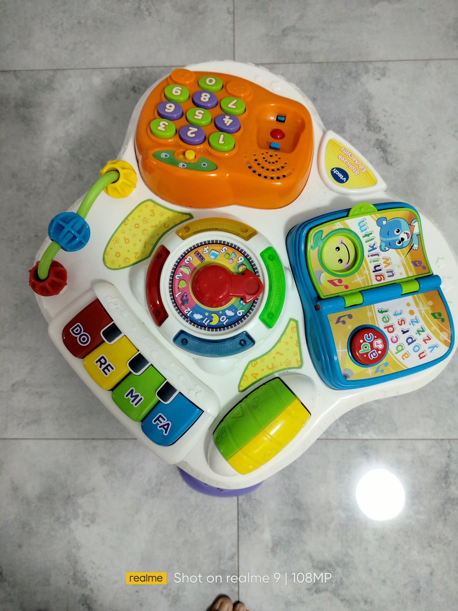 Stolik edukacyjny Vtech