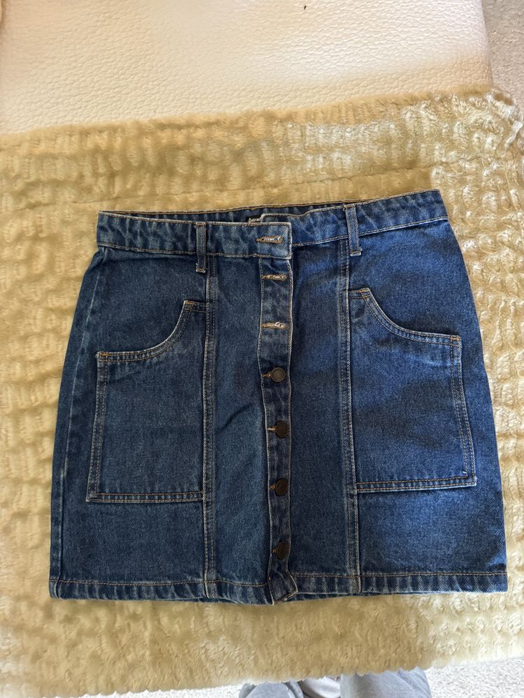 Saia stradivarius tamanho 40