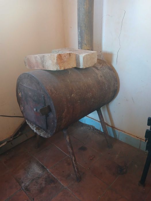 Буржуйка, піч для обігріву