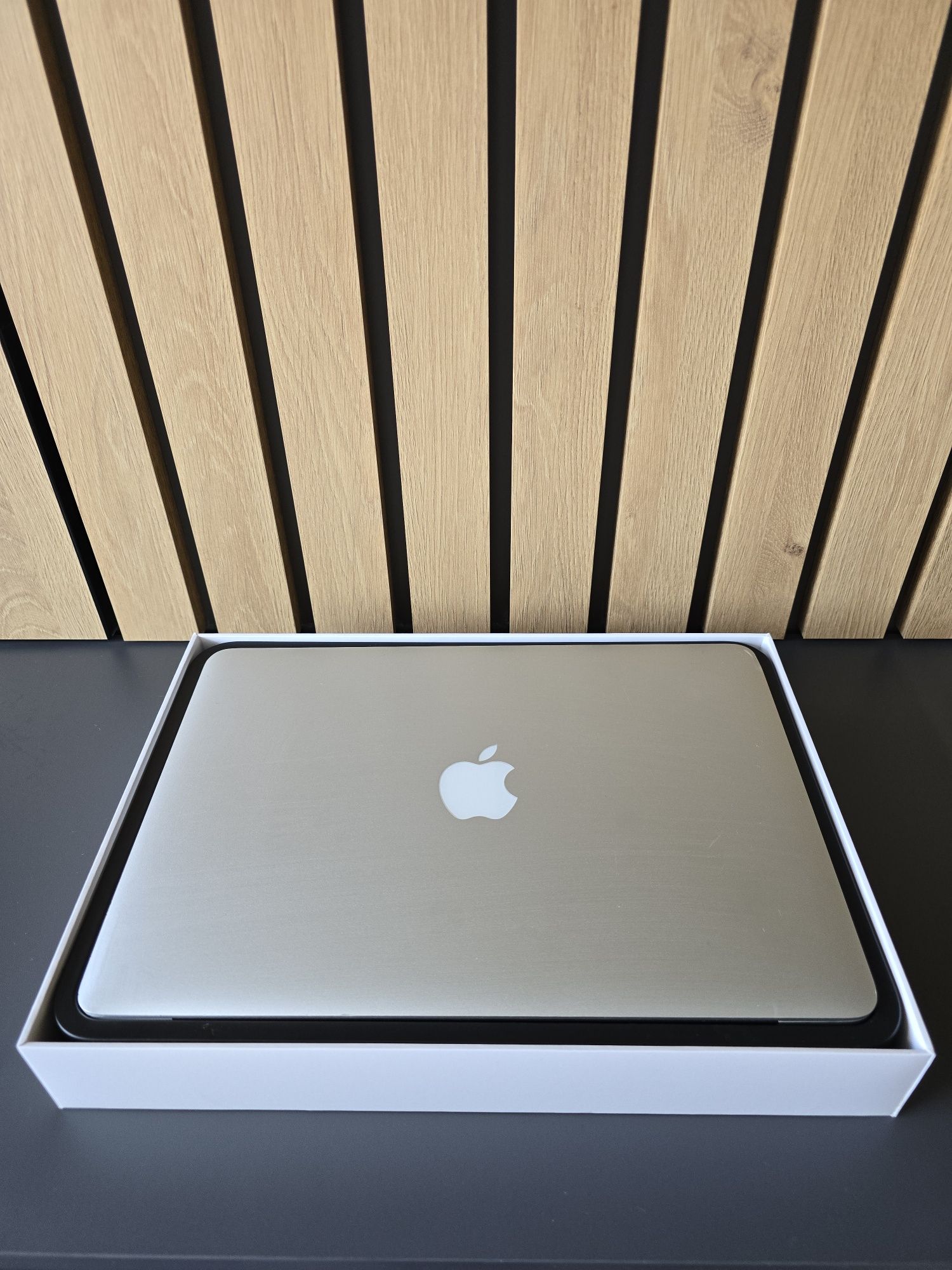 Продається Apple MacBook Pro 13