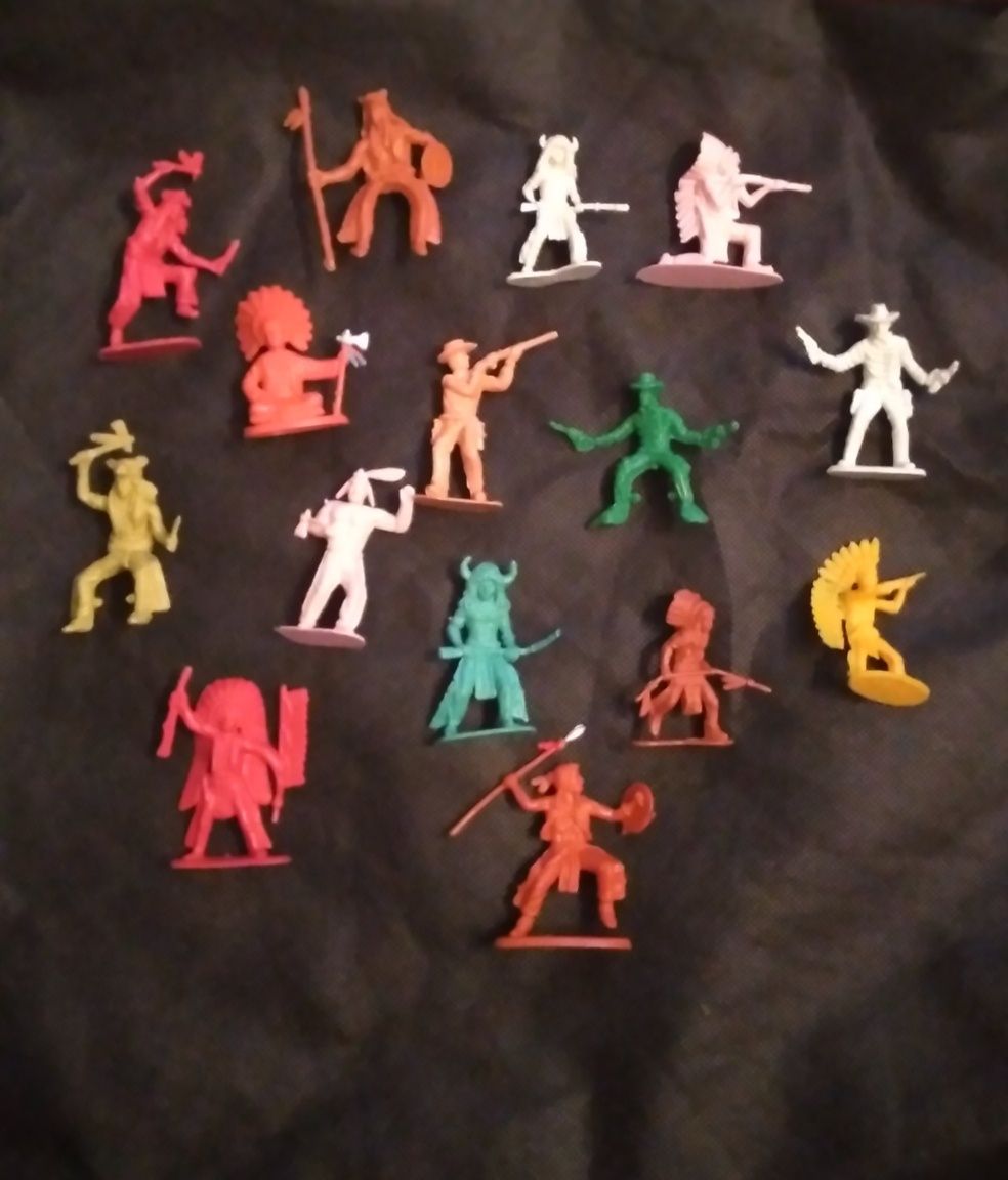 Bonecos Índios e Cowboys + Cavalos + Acessórios