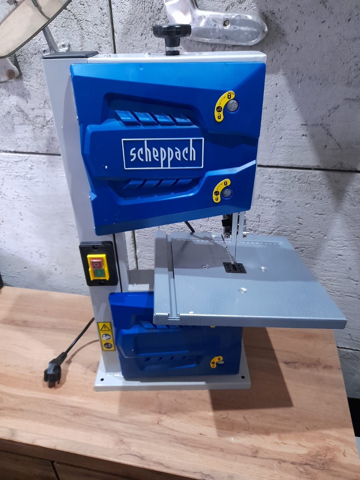 Piła taśmowa scheppach HBS25