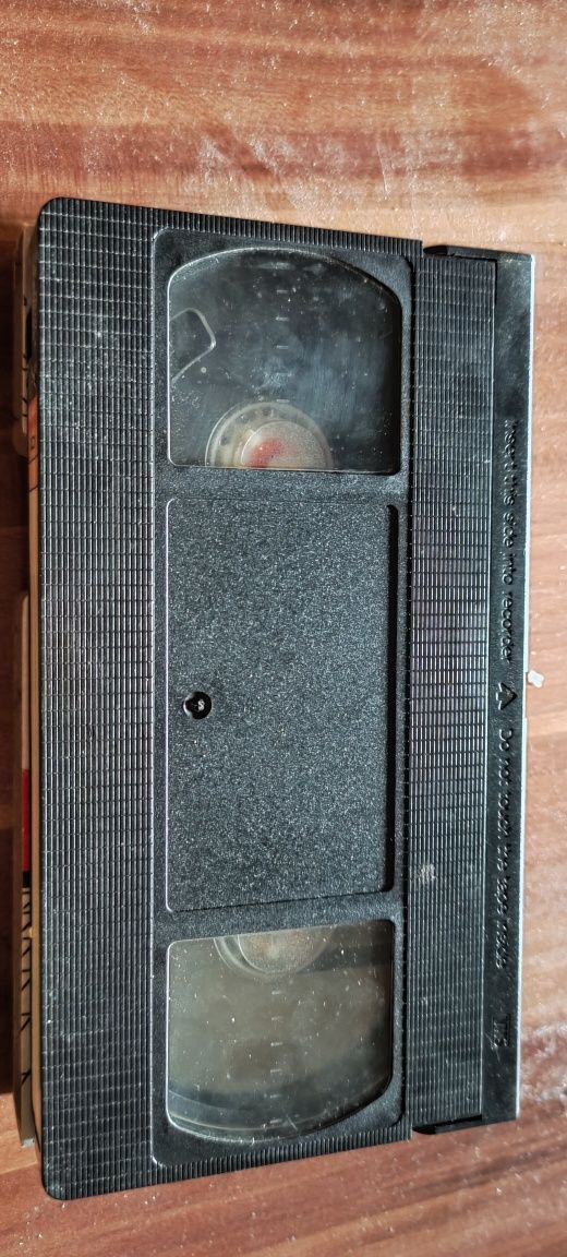 Kasety VHS JVC Hitachi Adachi Cosmag w stanie idealnym/bardzo dobrym