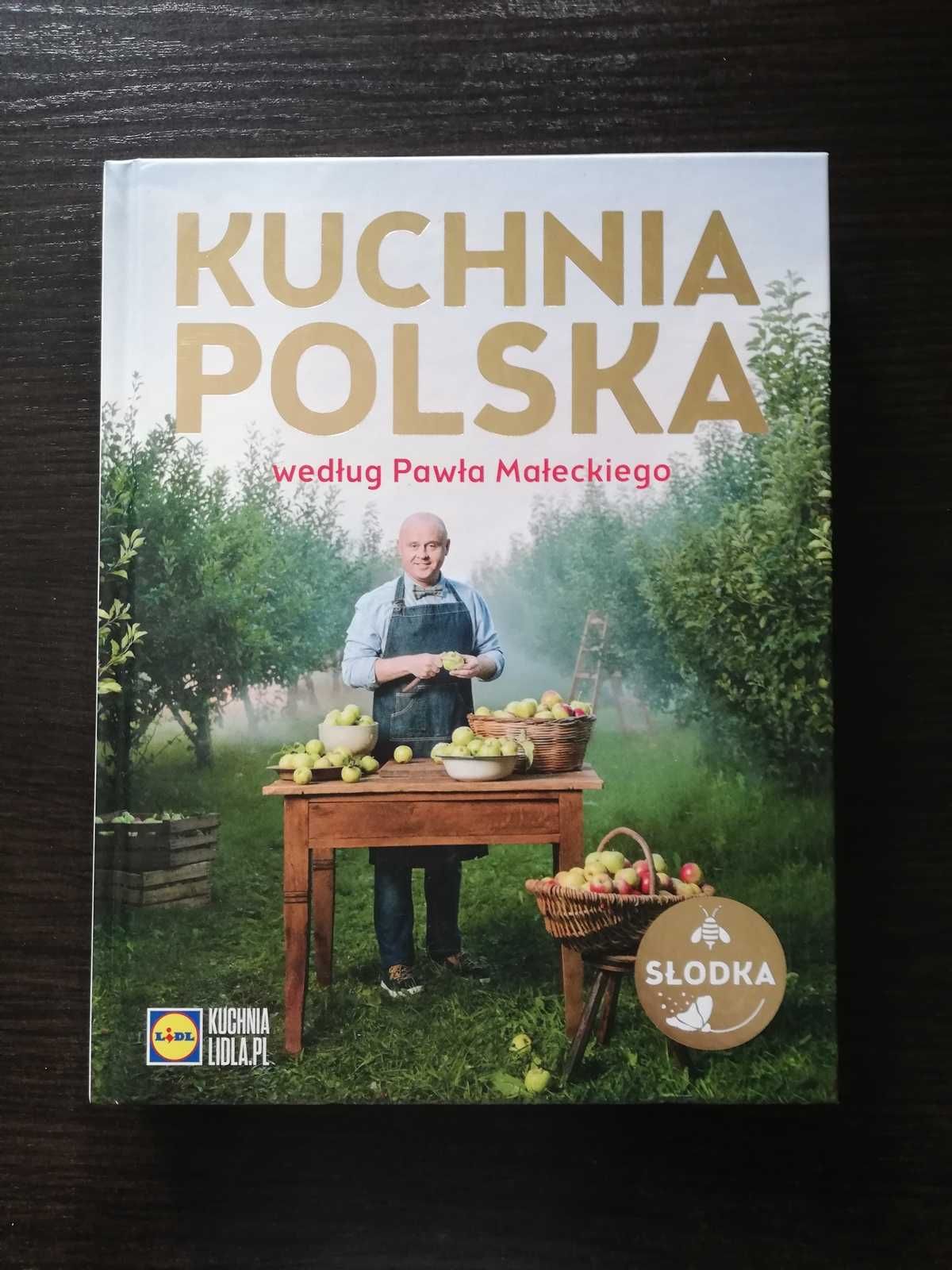 Zestaw książek kucharskich.