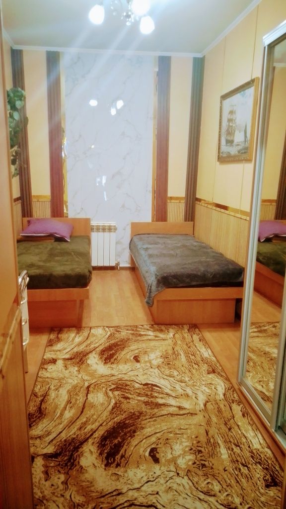 Для хороших людей 2 ком.кв.Соборная-Макдональдс, WI-FI, док 5 кроватей