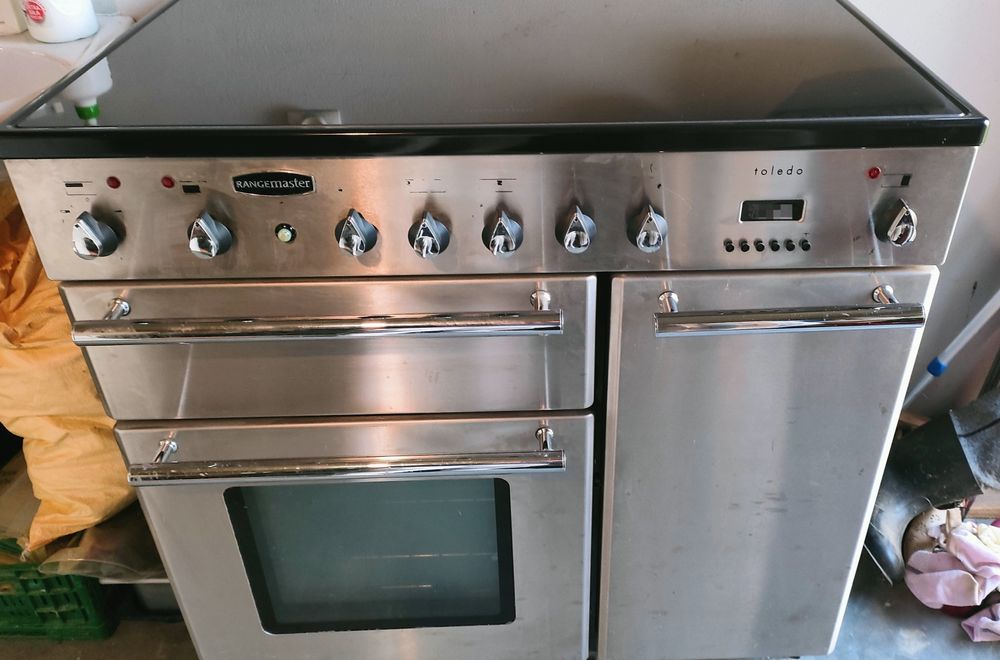Kuchnia z płytą indukcyjną wolnostojąca Rangemaster Toledo + 90