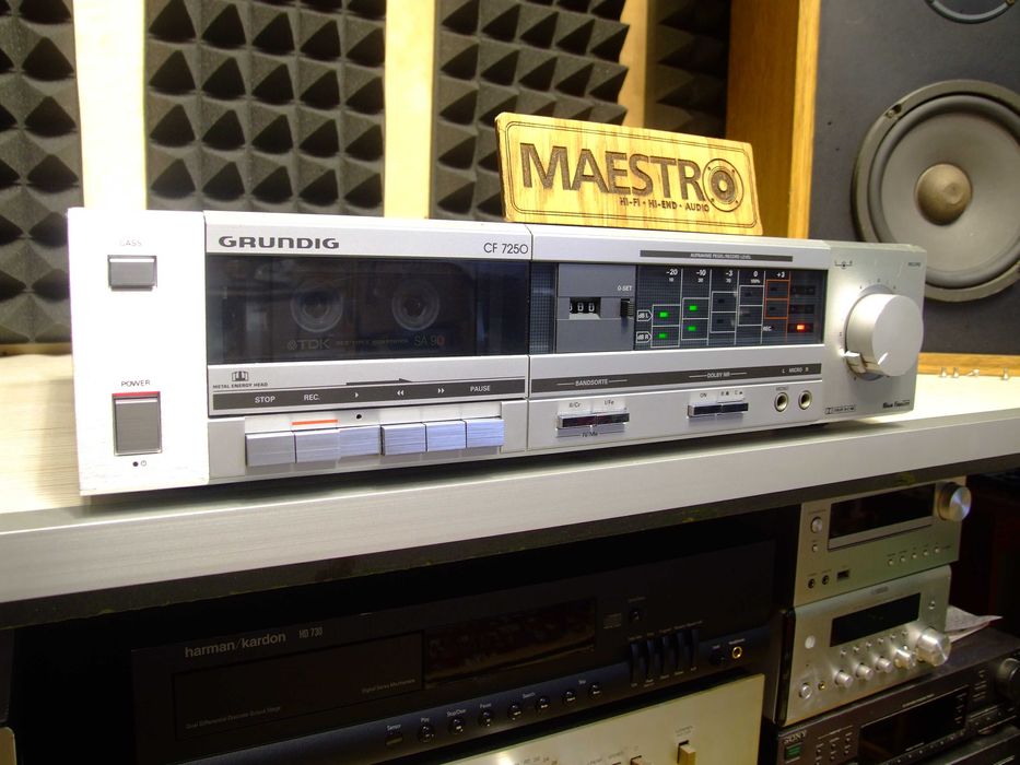Касетна дека Grundig CF 7250. Без передплати