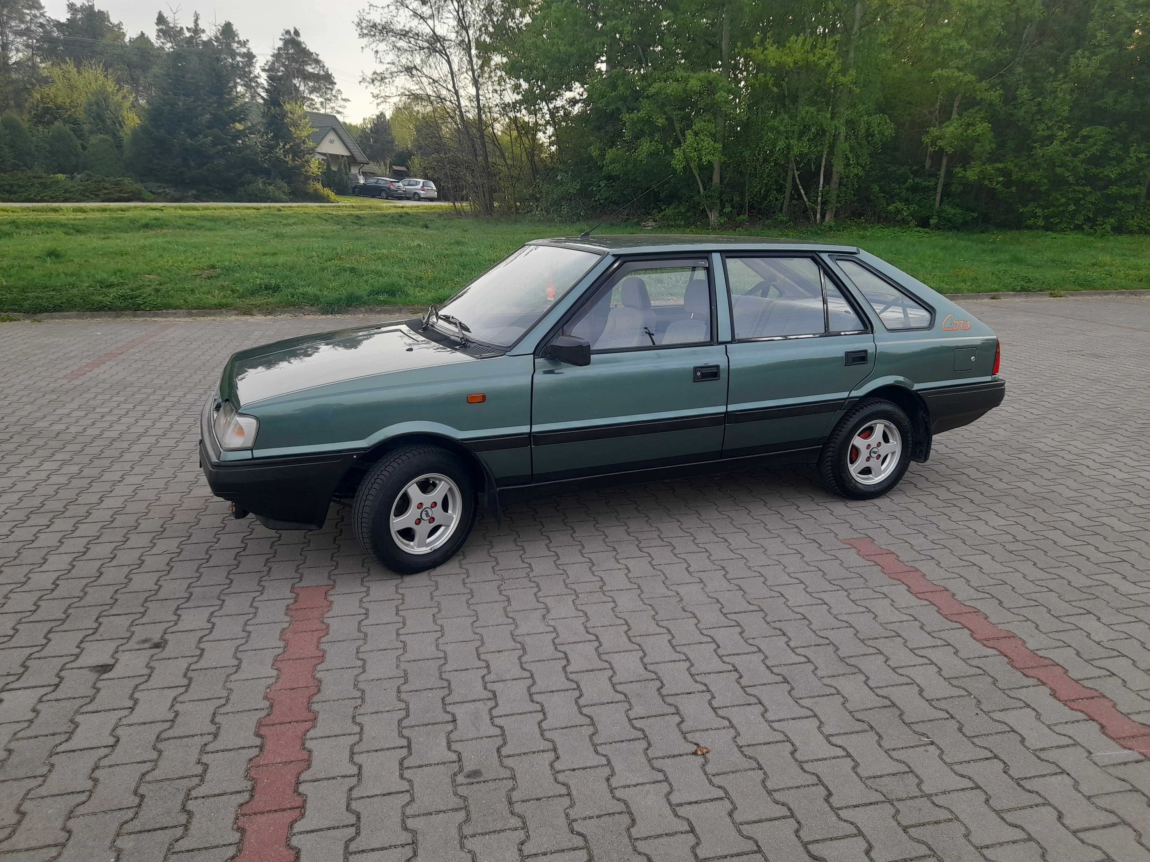 Polonez caro 1.6 Gli+lpg 95r