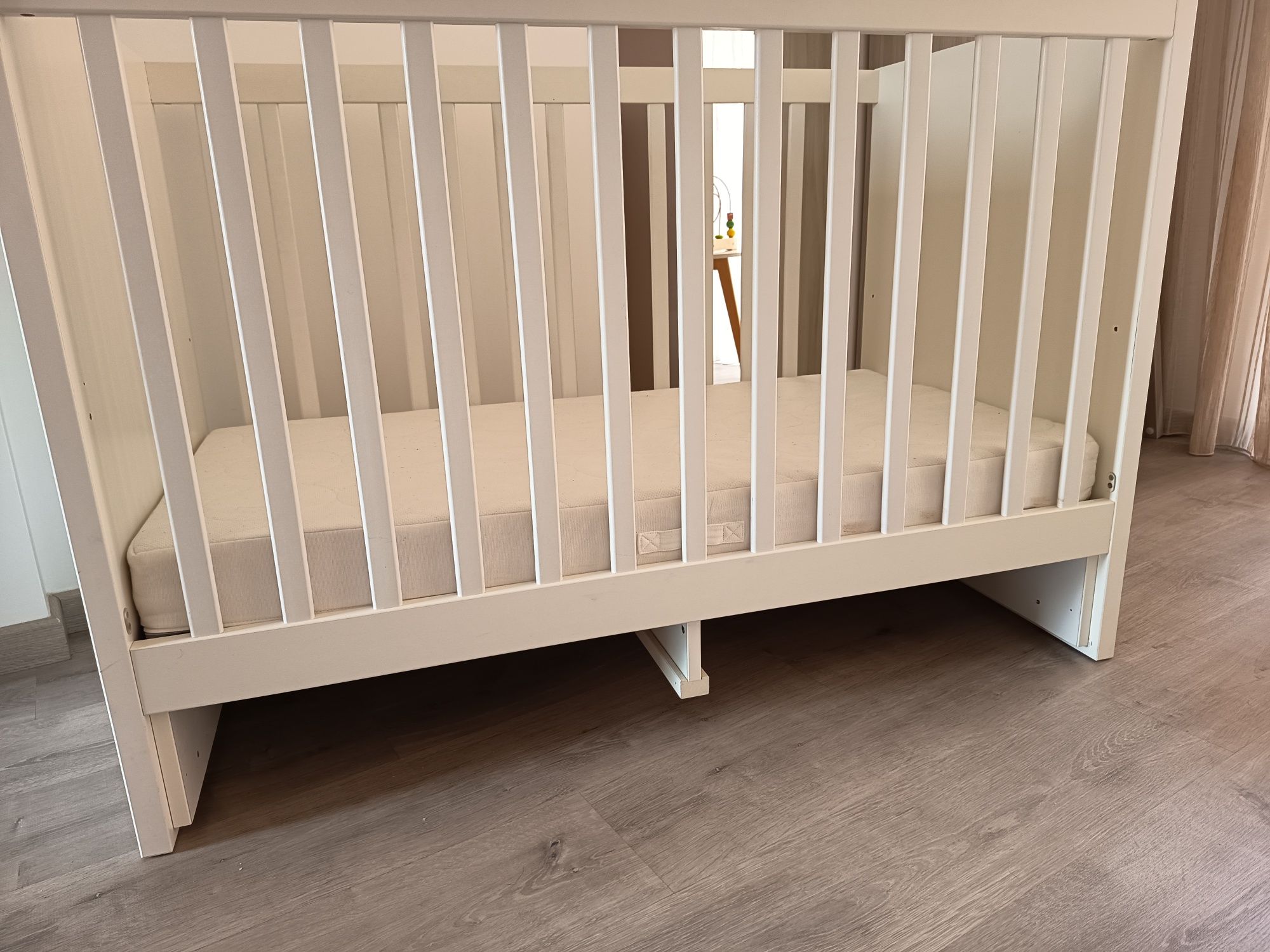Cama bebé IKEA e colchão