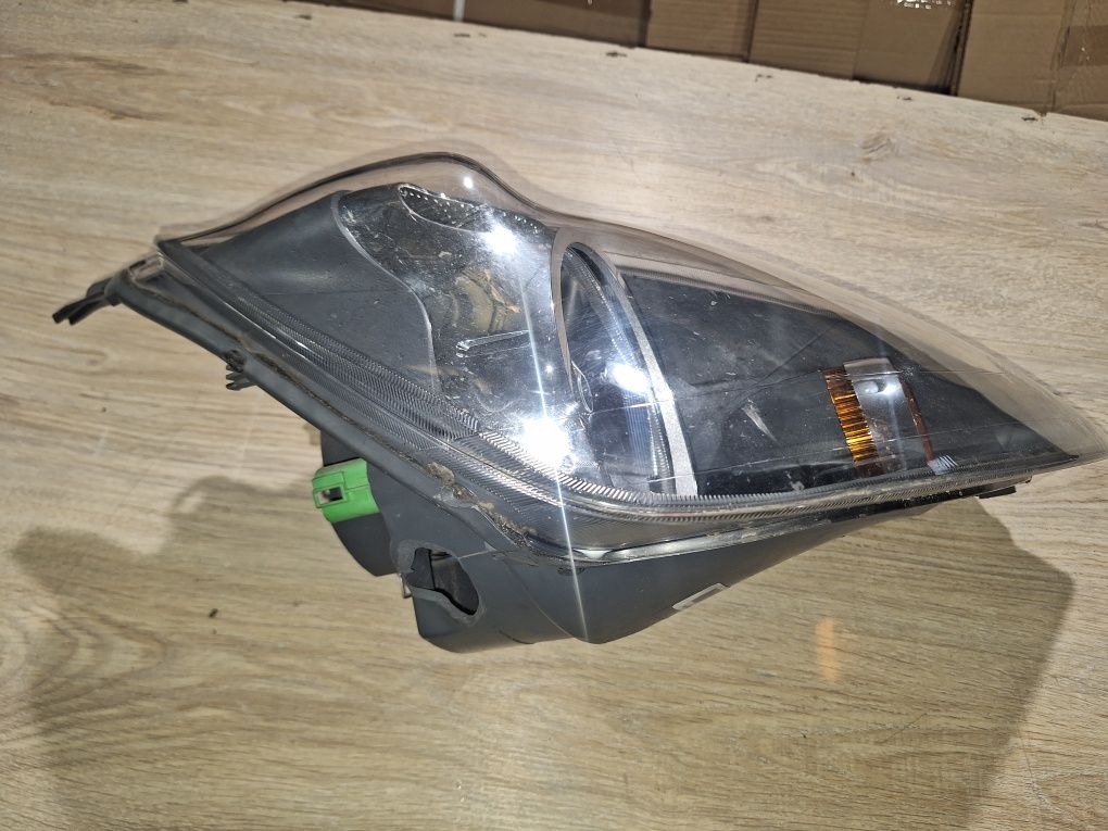 Ford Fiesta mk6 lift lampa prawa 08r p.02 Europa