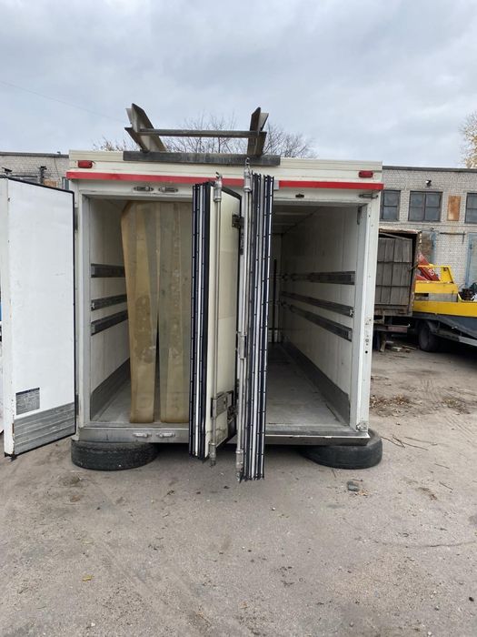 Продам ізотермічну будку, рефрежератор фургон