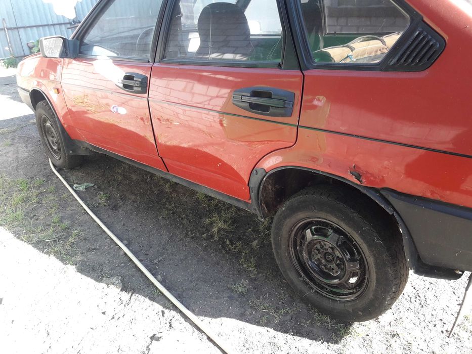 Автомобіль Ваз2109