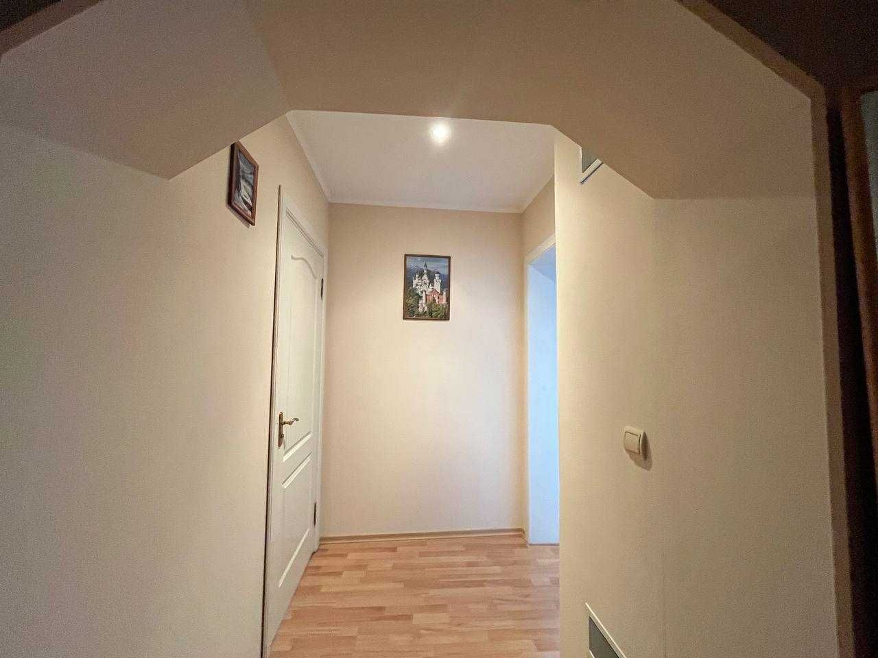 Продається затишний приватний будинок у с. Крихівці