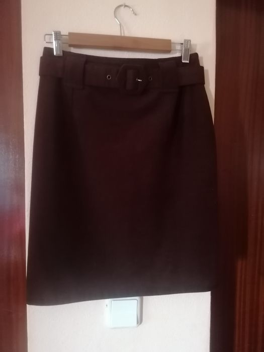 Saia castanha, péle de pêssego com 53 cm de comprimento