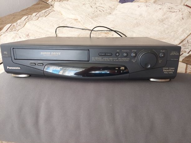 Odtwarzacz VHS Magnetowid Panasonic NV-SD450+pilot