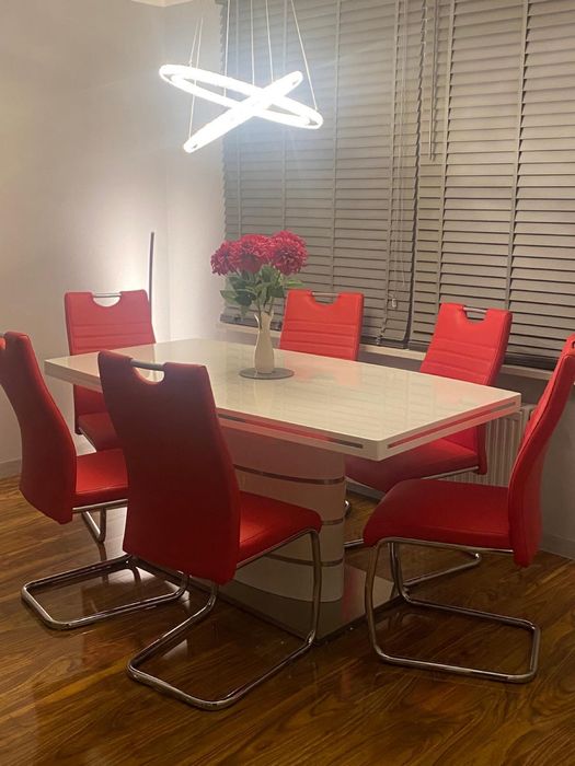 Stoł rozkładany 90x160x220 plus 6 krzeseł