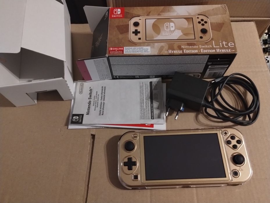 Nintendo Switch Lite Hyrule Edition