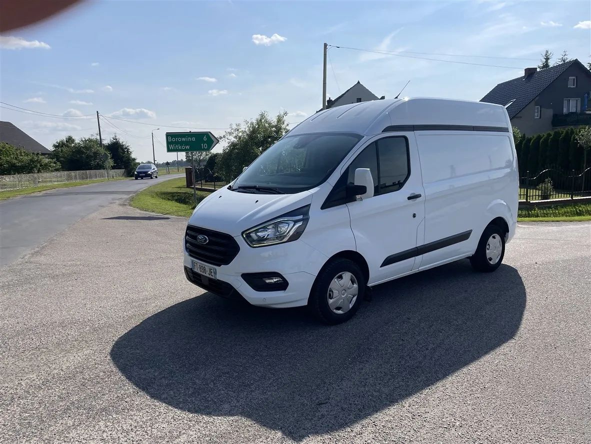 Ford CUSTOM  FORD TRANSIT CUSTOM L1H2 2.0 ecoblue NAVI klima lift 2020 rok