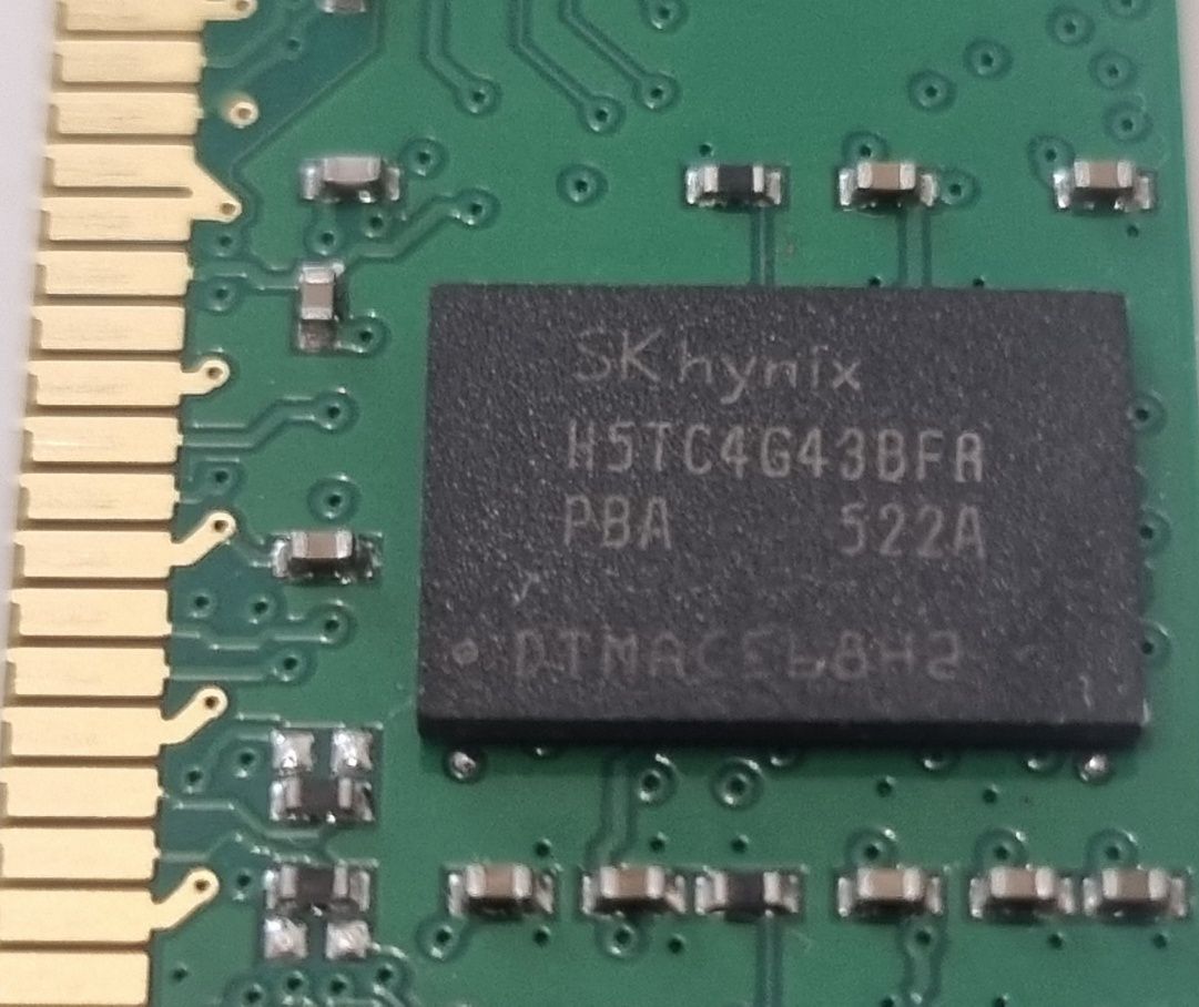 Планка DDR3 8Gb (чипи Hynix)