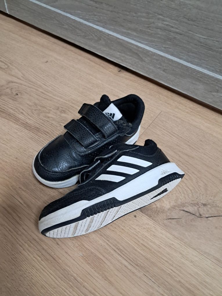 Кросівки  дитячі Adidas Tensaur оригінал 15.5 см