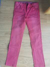 Spodnie jeans 146