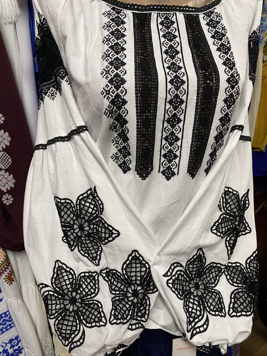 Вишиванка жіноча