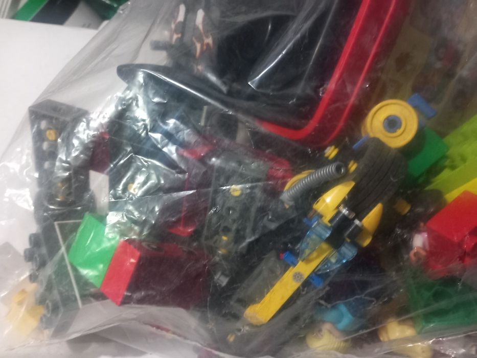 Lote de legos.  ,