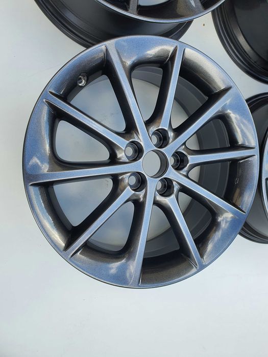 LEXUS CT ct200 17" f-sport 5x100 felgi aluminiowe 7J grafit