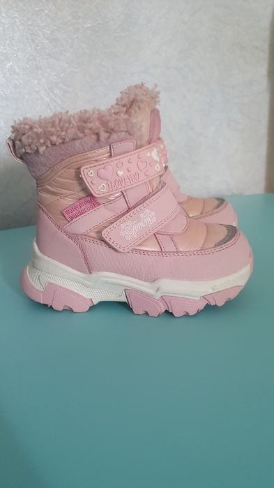 Дитячі зимові черевики для дівчинки з високою підошвою на липучках