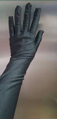 Długie eleganckie czarne rękawiczki   wieczorowe retro za łokieć