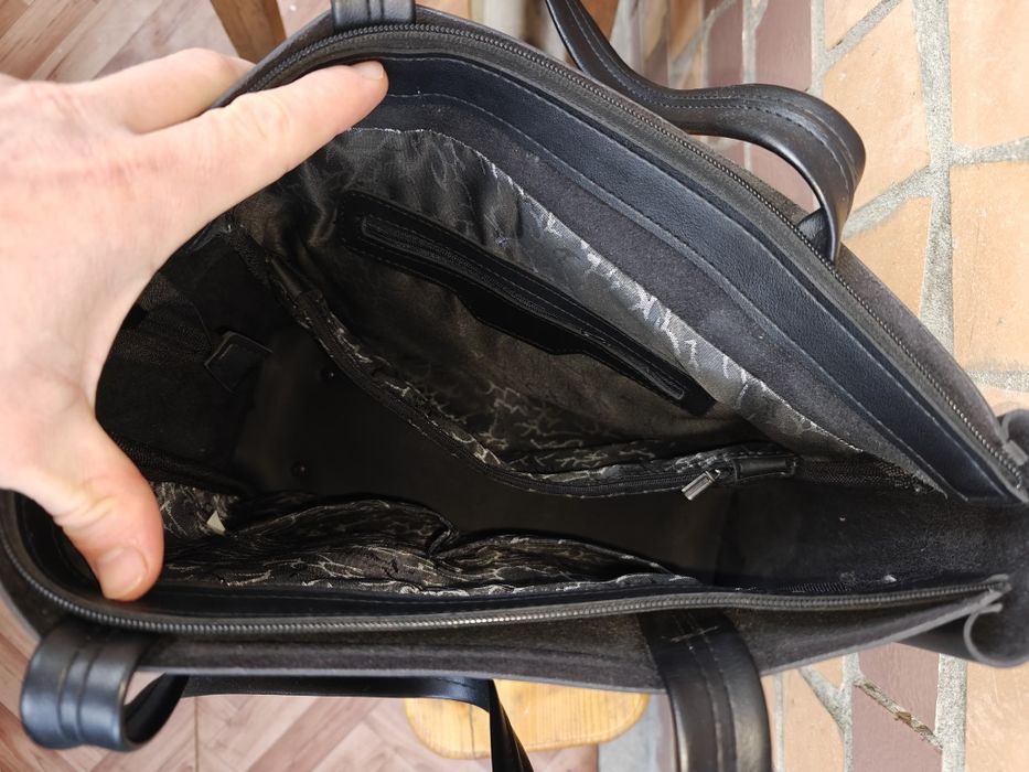 Чорна жіноча сумка