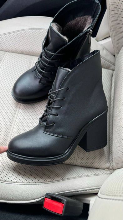 Черевики зимові натуральні жіночі. Женские зимние ботинки