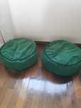 2 pequenos puffs