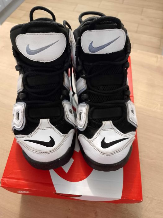 Buty Nike Sportswear
AIR MORE UPTEMPO UNISEX 37,5