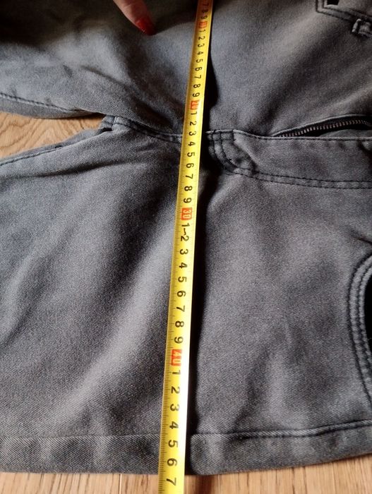 Джинси утеплені 28 розмір