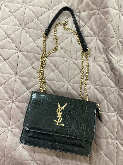 Mala preta em otimo estado