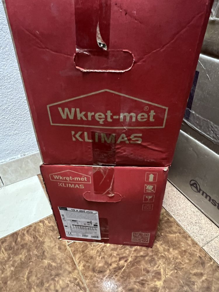 Kołki i zaslepki do styropianu