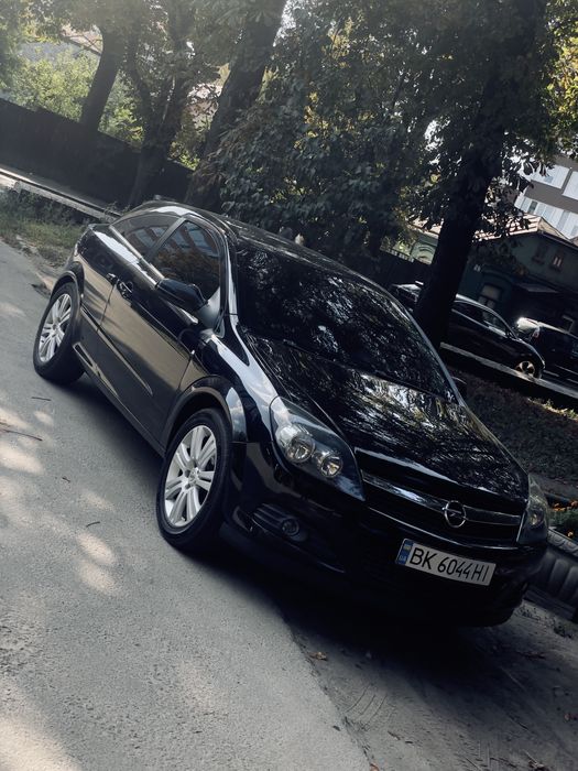Opel astra gtc opc line