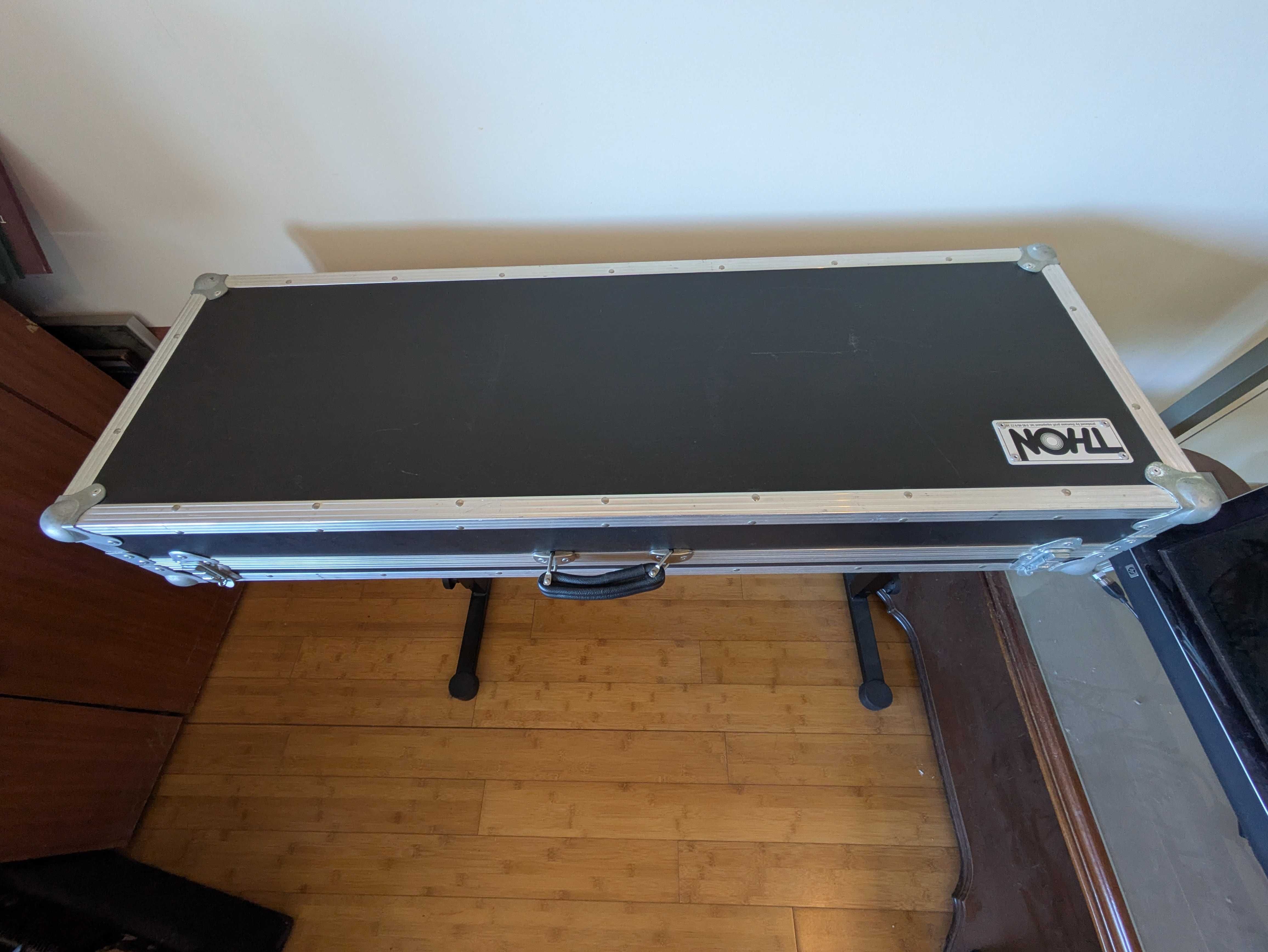 Nord Stage 76 + Hardcase Thon