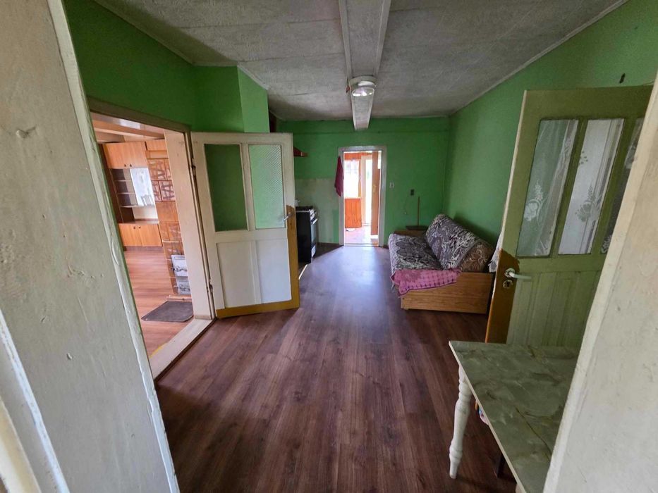 Sprzedam dom drewniano-murowany 60m2, działka 23,59a.