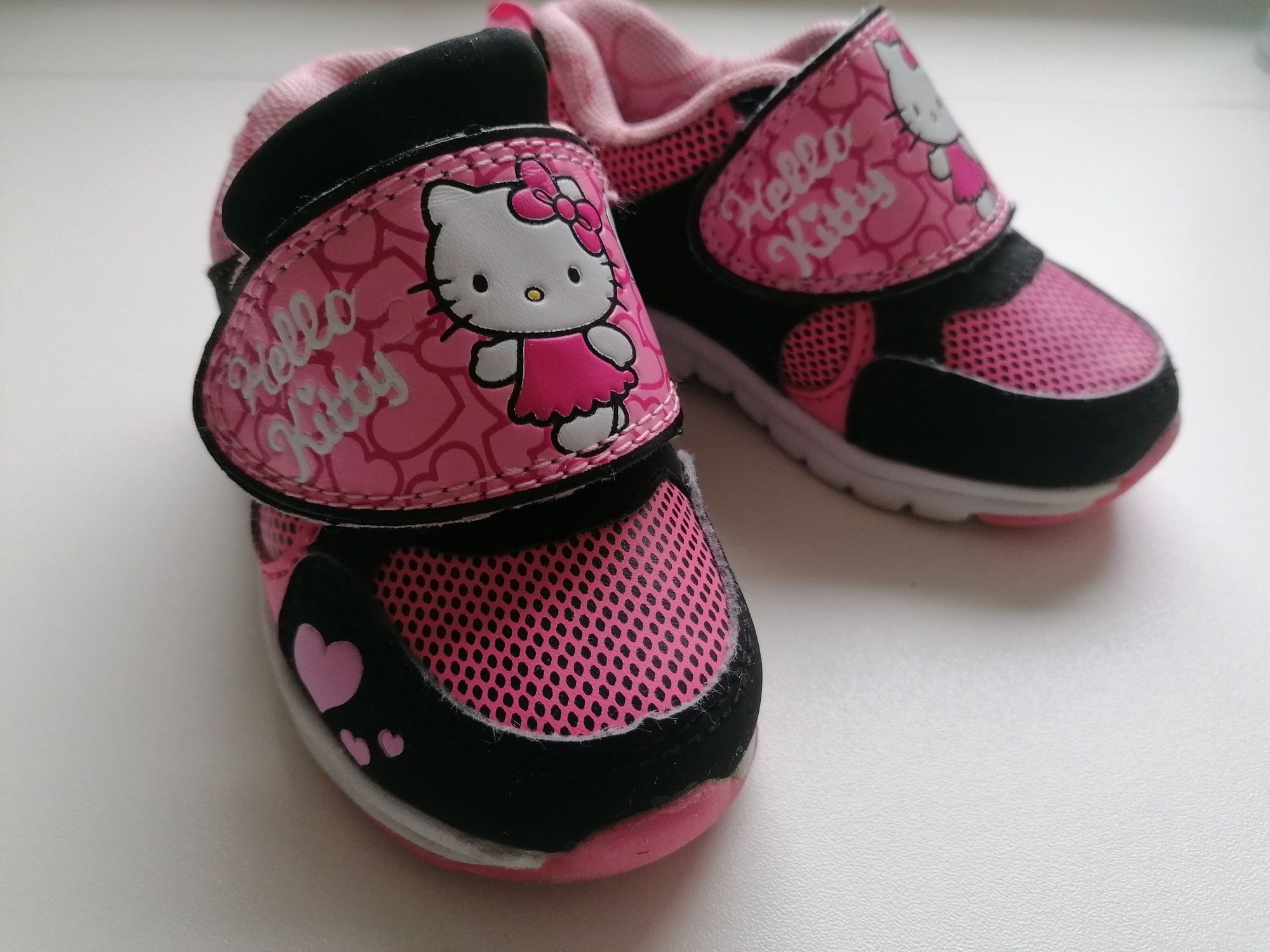 Buciki Hello Kitty r. 21