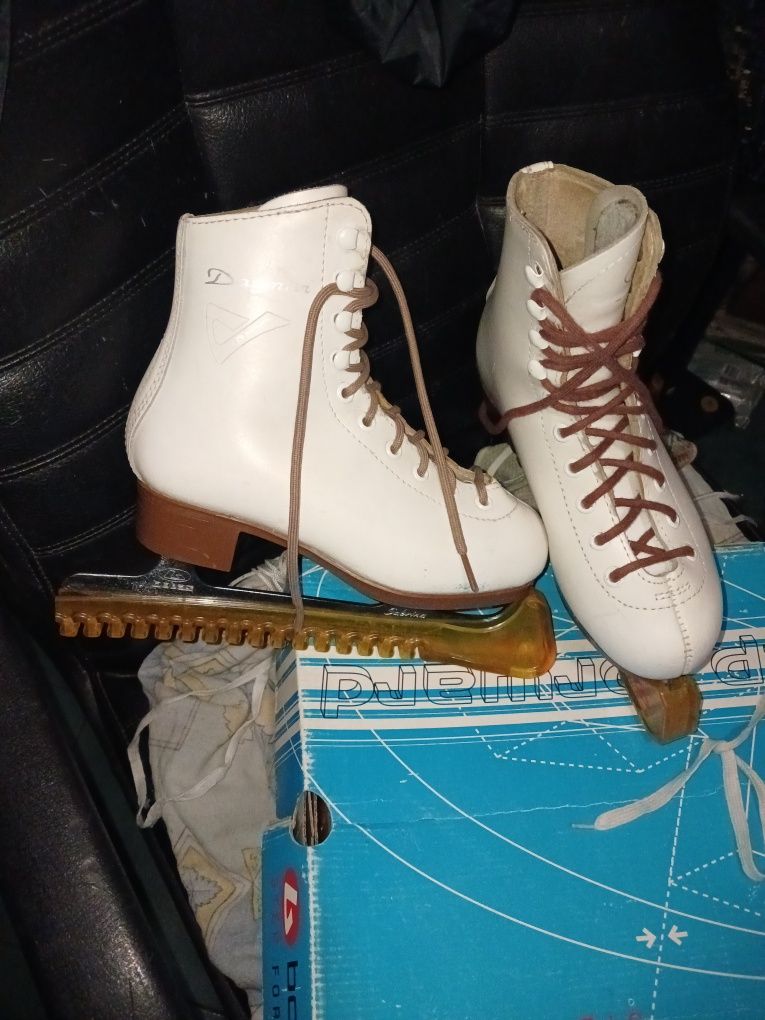 Коньки для фигурного катания BOTAS Dogmar Sabrina 33 р.