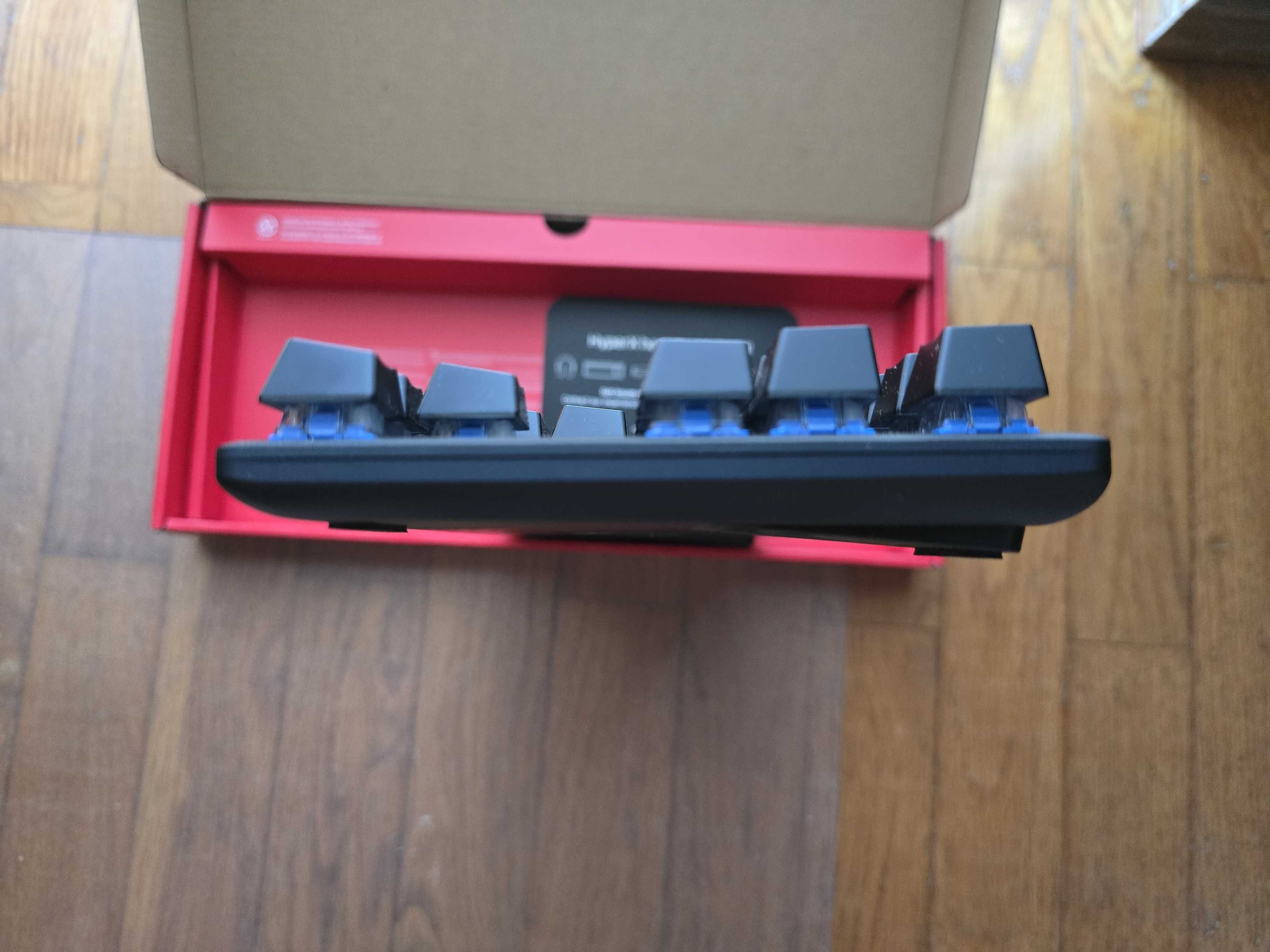 Teclado HyperX Alloy Origins Core (Switches HyperX Blue Clicky)