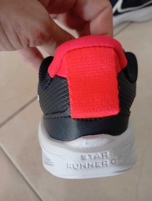 Sapatilhas Nike n 25 novas