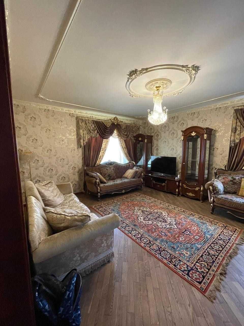 Дом в Аркадии! Закрытый кооператив! Не стареющая классика! 1A37